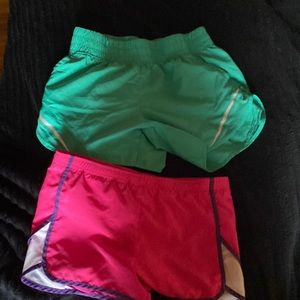 2 pairs of shorts